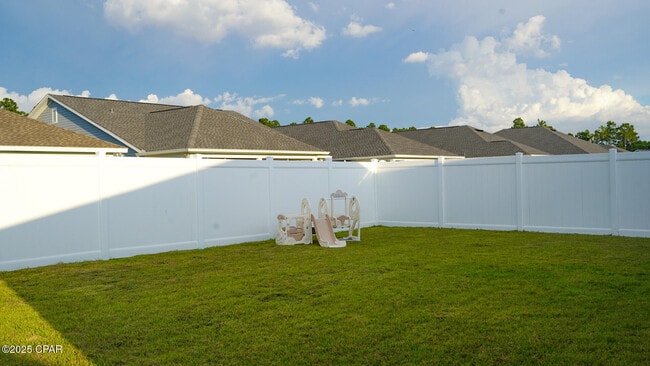 Building Photo - 418 Locksley Dr