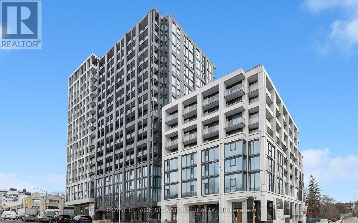 Photo principale - 2020-2020 Bathurst St