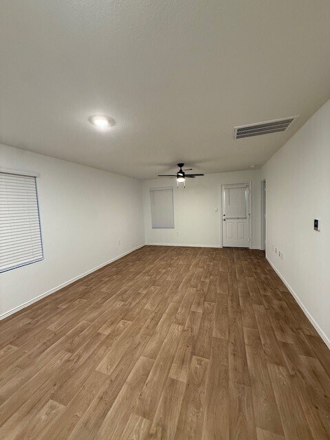 Foto del edificio - 6235 Scarlet Halo Ln