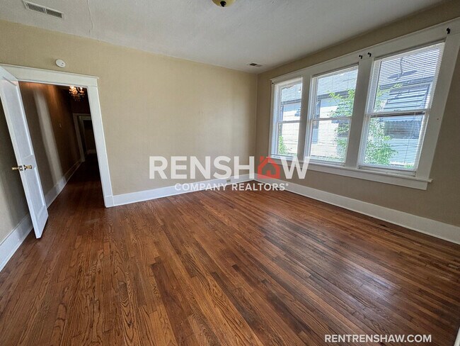 Foto del edificio - 831 Maury St