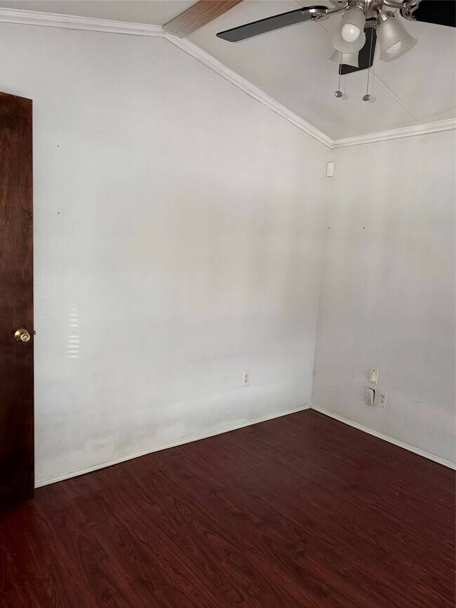 Foto del edificio - 14310 Sweeney Rd