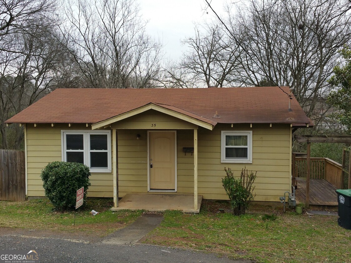 Primary Photo - 35 Clervue Cir NE
