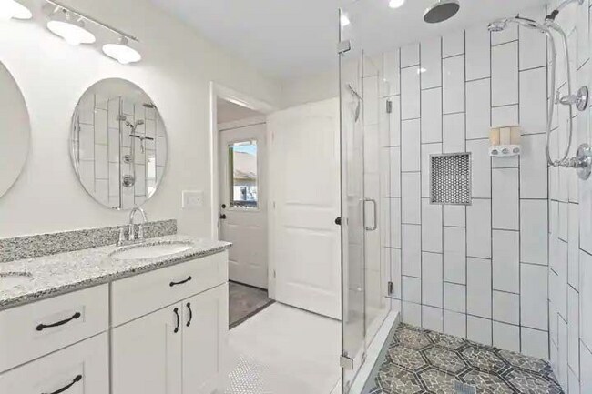 Foto del edificio - 920 Anderson Rd