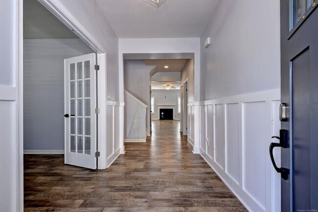 Building Photo - 515 Clement's Ml Trce
