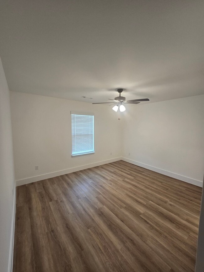 Building Photo - 2631 Elstar Ct