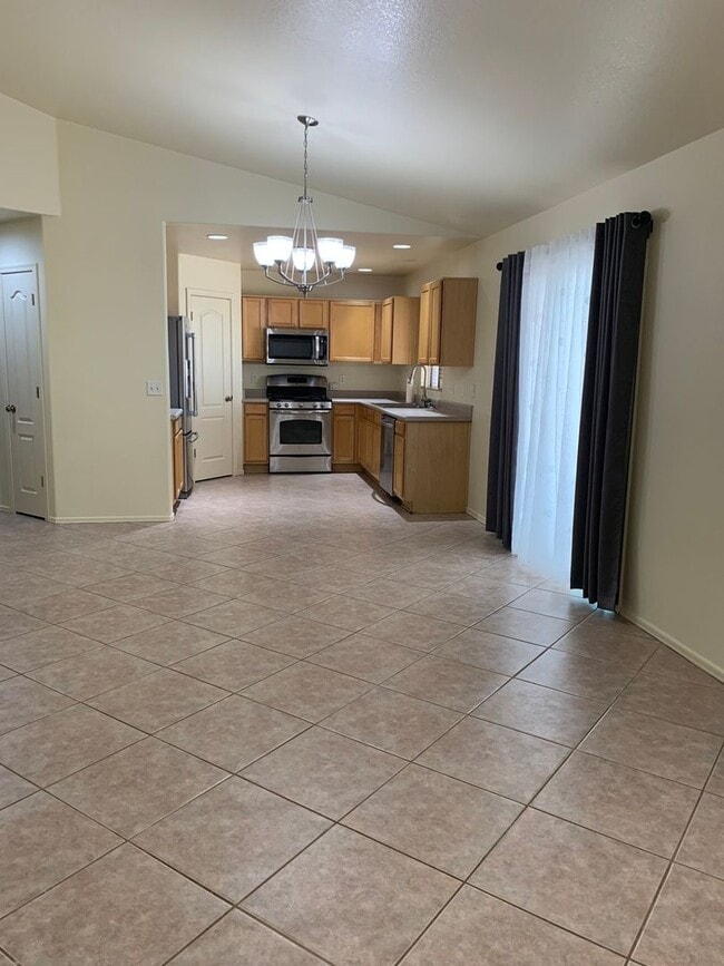 Building Photo - 2868 S Beck Dr
