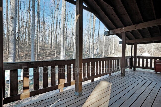 Foto del edificio - 442 Slim Ln