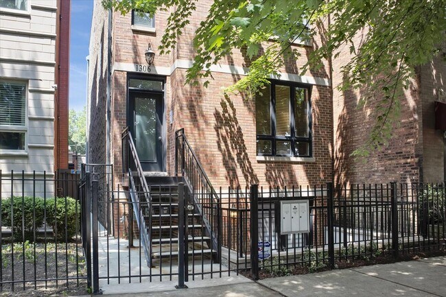 Foto del edificio - 1306 W Grenshaw St