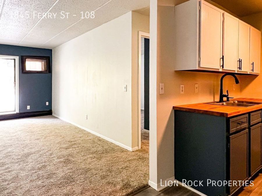 Primary Photo - Comfortable & Convenient Living for $1,375...