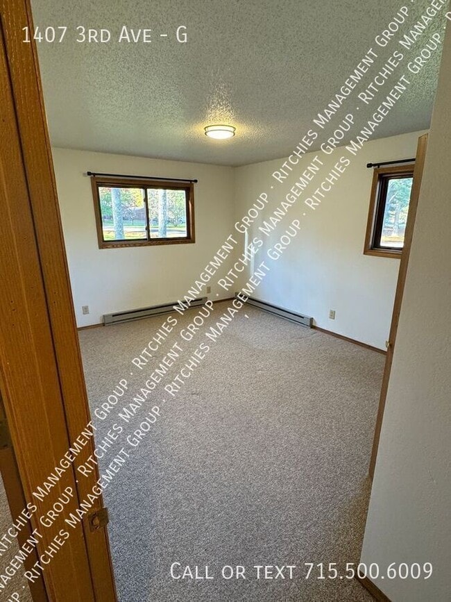 Building Photo - 1407 3rd Ave
