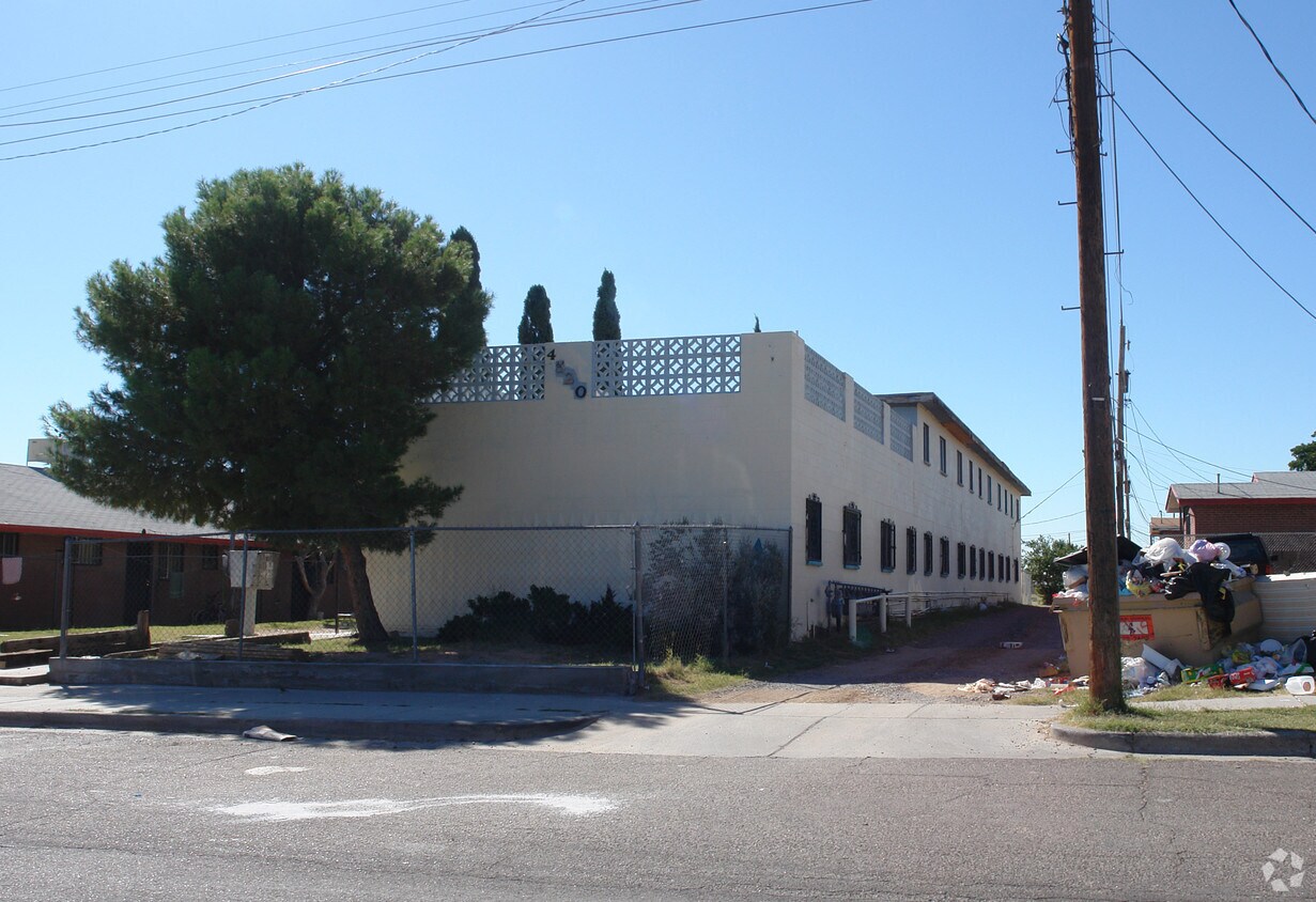 Foto del edificio - 4520 Sunrise Ave