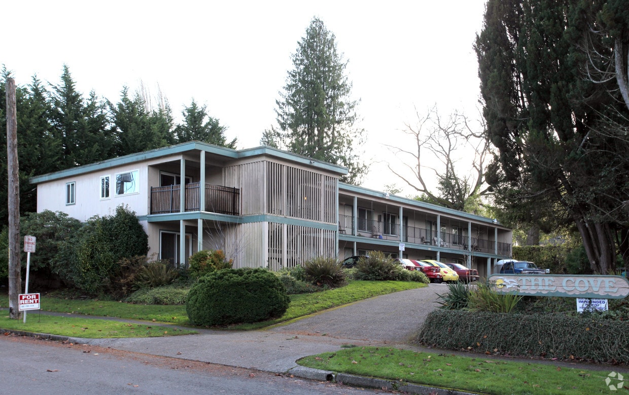 527 13th Ave SE, Olympia, WA 98501 Apartments in Olympia, WA