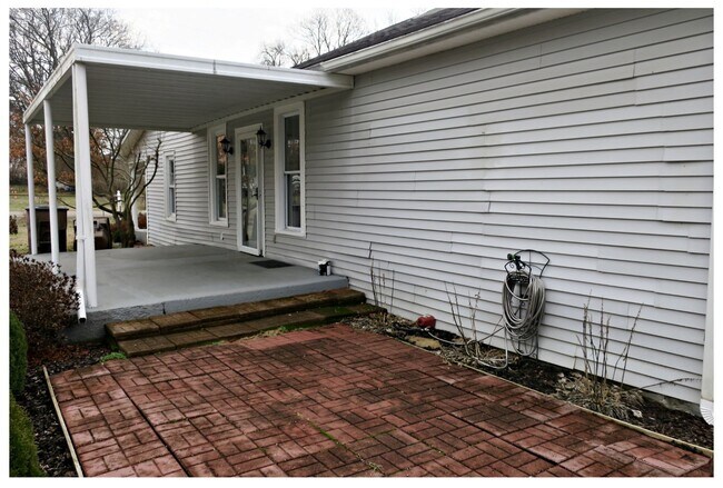 Building Photo - 1811 Elizabeth Rd