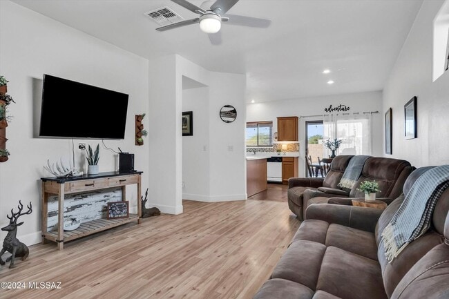 Photo - Incredible Spacious Back Yard! Large Covered Patio! House