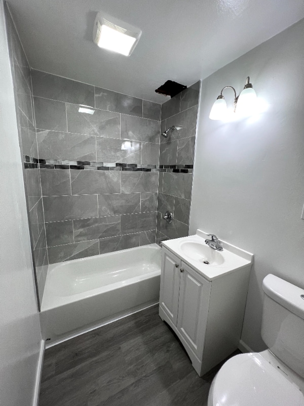 Building Photo - 2752 Conejo Dr