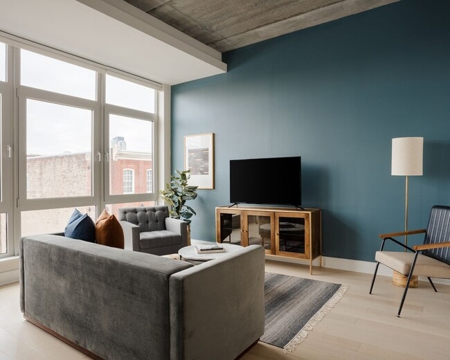 2 bed 2 bath - 313 Race Apartments