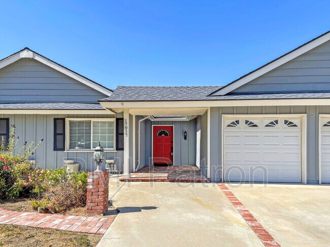 Building Photo - 17917 Nearbank Dr