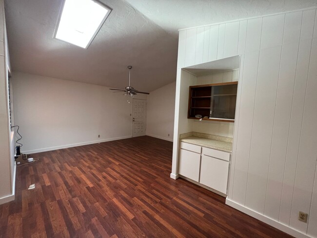 Building Photo - Napili 5 bedroom 3 bath House w/ Lock-offs