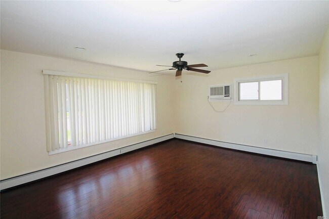 Building Photo - 84 Evans Ave