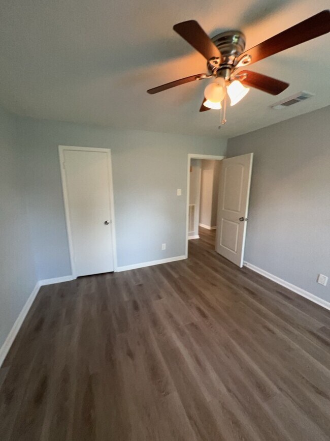 Foto del edificio - 27226 W Pyeatt Ln