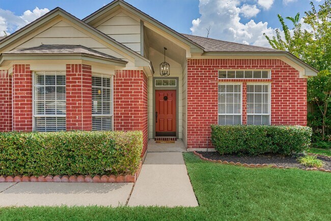 Building Photo - 31182 N Head Dr