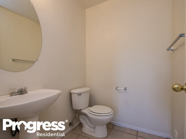 Building Photo - 6802 S 42nd Dr