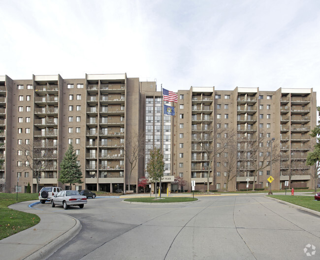 Foto del edificio - Hazelcrest Place Apartments & Townhomes