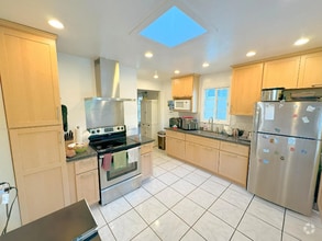 Building Photo - 86 Everglade Dr