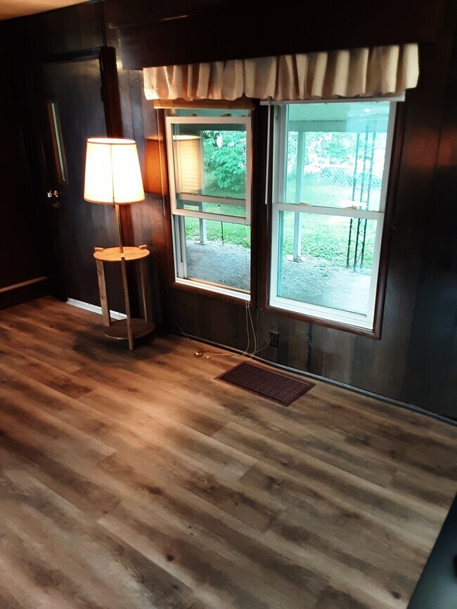 Building Photo - 4010 W Madison St