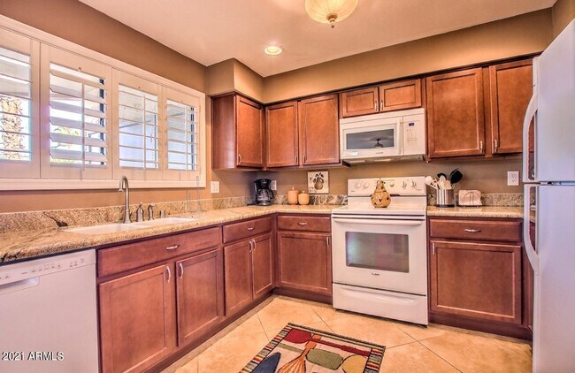 Foto del edificio - 9707 E Mountain View Rd
