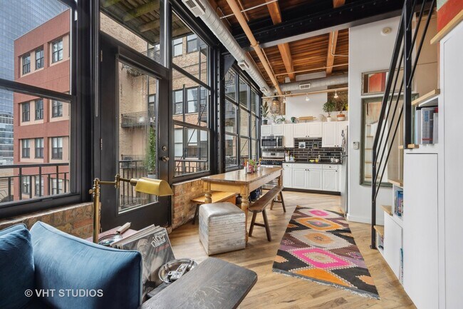 Foto del edificio - 226 N Clinton St