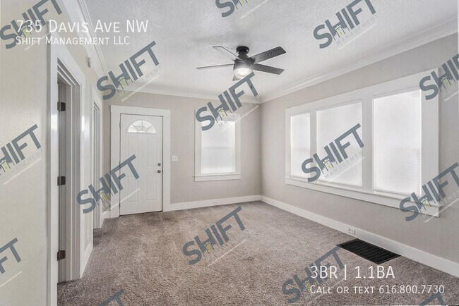 Foto del edificio - 735 Davis Ave NW