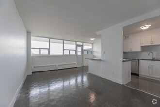 2BR, 1BA - 837SF - Living Room - 1970 Fowler Dr