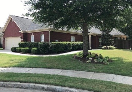 Foto del edificio - 6604 Lizzie Ln SE