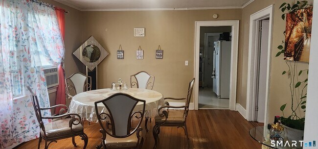 Foto del edificio - 51-53-53 Bodwell St
