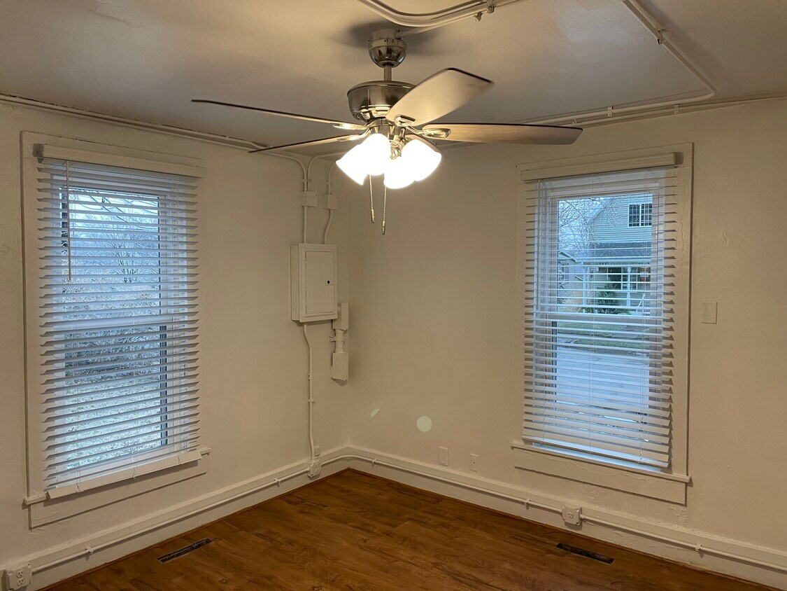 Foto principal - 1102 S 5th St