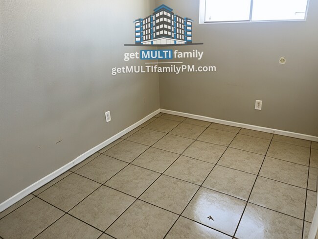 Foto del edificio - 1629 E Wood St