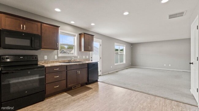Building Photo - 4 br, 2.5 bath House - 14646 Cerro Verde Run