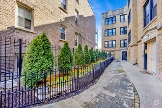 Building Photo - 3153 W Augusta Blvd