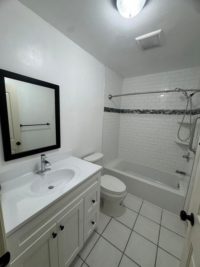 Foto del edificio - 7033 Perry Rd