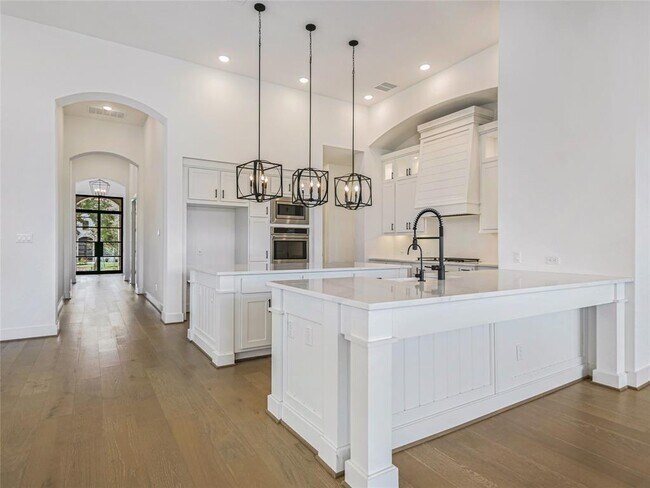 Foto del edificio - 634 Two Creeks Ln