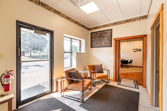 Foto del edificio - 1613-1617 Chase St