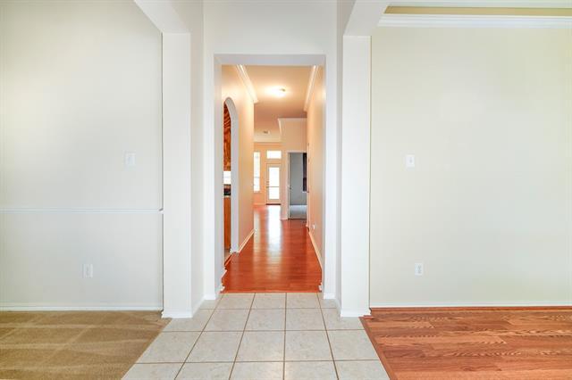 Foto del edificio - 1417 Lowes Farm Pkwy