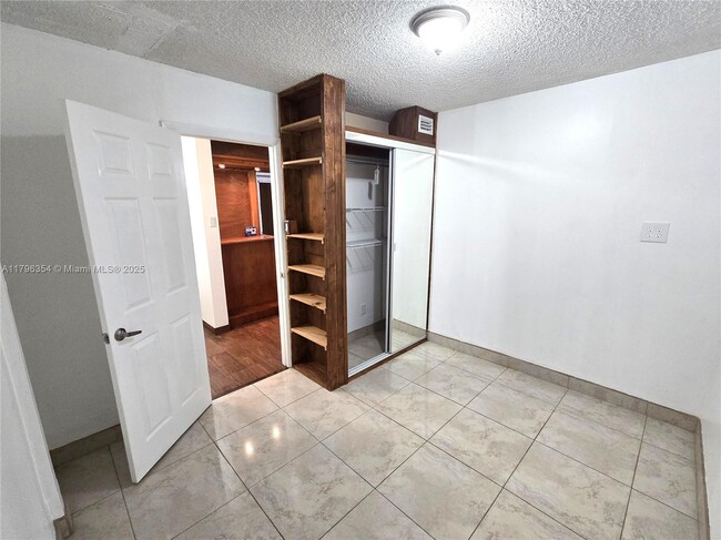 Building Photo - 10421 SW 157th Pl
