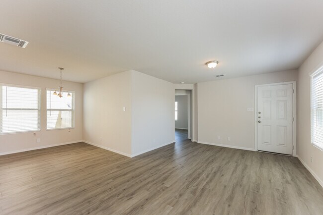 Foto del edificio - 10435 Clearwater Wy