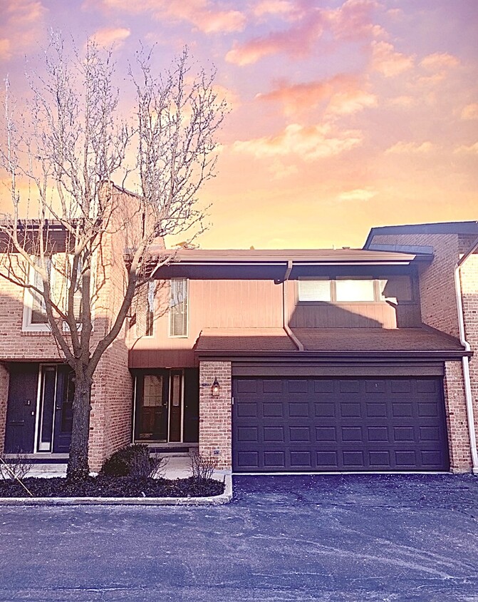 Primary Photo - 1836 Wildberry Dr