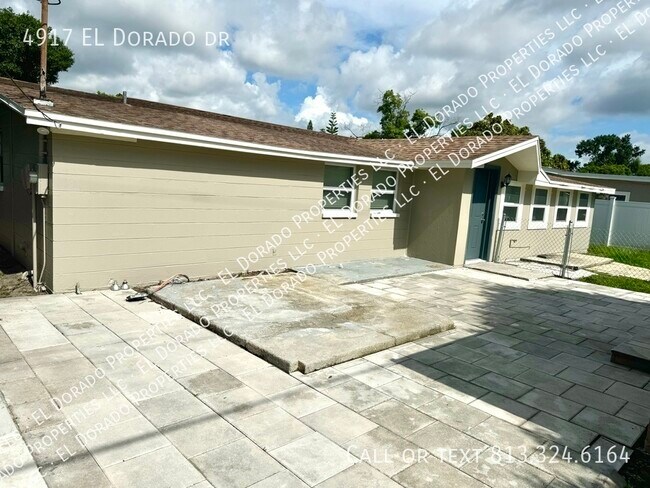 Building Photo - Spacious and Clean 4 bedroom 2 baths + lar...