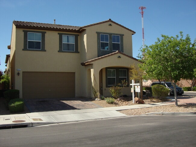 Building Photo - 8437 Orly Ave