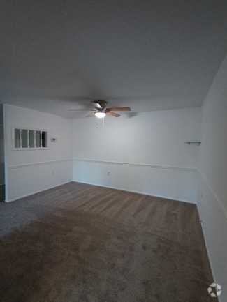 Building Photo - 13211 Chalet Pl