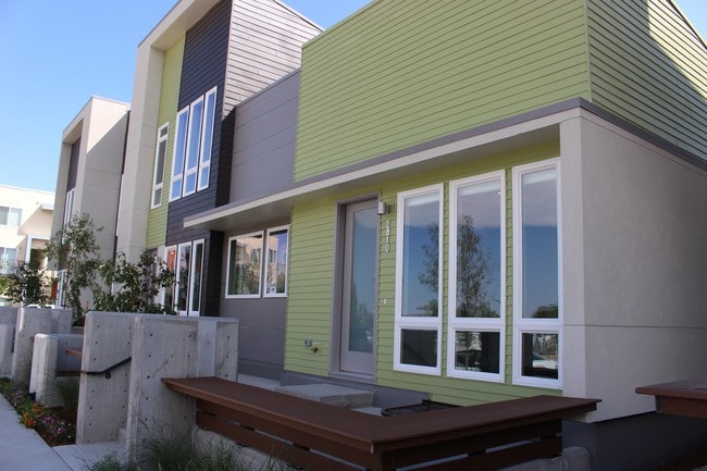 Building Photo - 2810 West Parkside Place